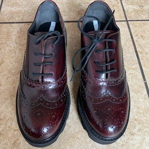 Brand New Women Oxford Shoes Size 6.5